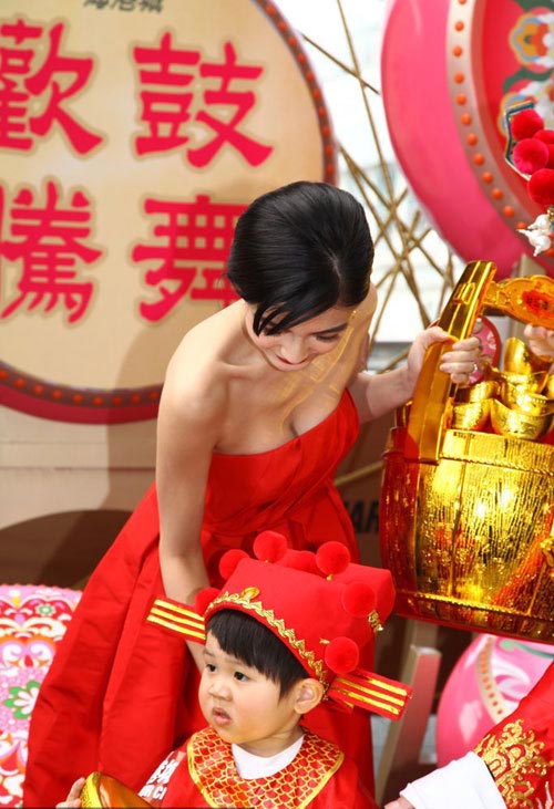 Angelababy lộ vết #039;cuồng#039; dao kéo - 15