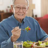 Người ăn chay, người già thiếu vitamin B12