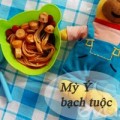 Làm mẹ - Dạy con tập xúc bằng Mỳ Ý bạch tuộc
