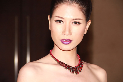 #039;Hết hồn#039; ngắm Sao Việt gắn mi giả - 2