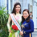 Làng sao - Mẹ HH Ngọc Anh đẹp không thua gì con gái