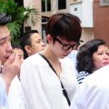 Làng sao - Tóc Tiên mất điện thoại trong đám tang Wanbi