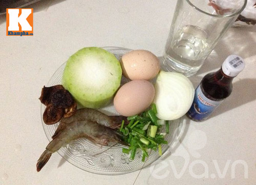 Trứng hấp tôm, con ốm cũng thèm - 1