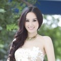 Làm đẹp - Cô dâu gợi cảm với tông trang điểm nhẹ