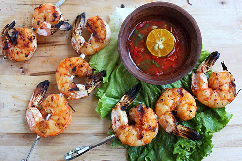 Đãi chồng tôm nướng sả - 2