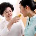 Eva tám - Mẹ chồng: Tốt cũng không xong