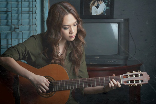 Mỹ Tâm tự tay đệm đàn trong đêm nhạc riêng - 5