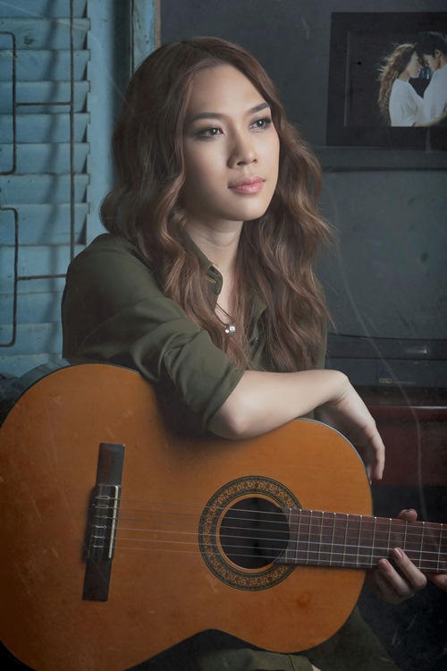 Mỹ Tâm tự tay đệm đàn trong đêm nhạc riêng - 8