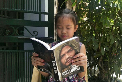 Hoàng Thùy Linh đọ sắc cùng Chi Pu - 8