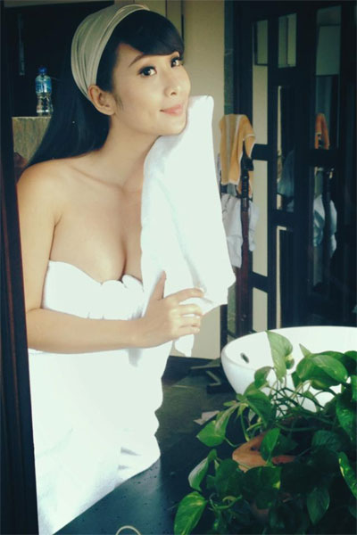 Bảo Anh “âu yếm” Lương Mạnh Hải dưới mưa - 13