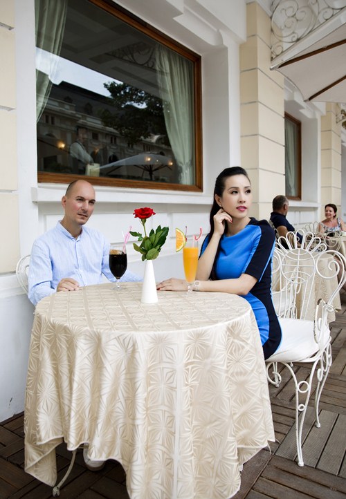 Hoa hậu Thu Hoài rạng rỡ bên #039;#039;trai Tây#039;#039; - 9