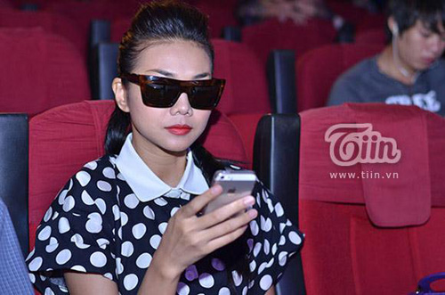 Soi  mẫu kính râm yêu thích của Thanh Hằng - 1