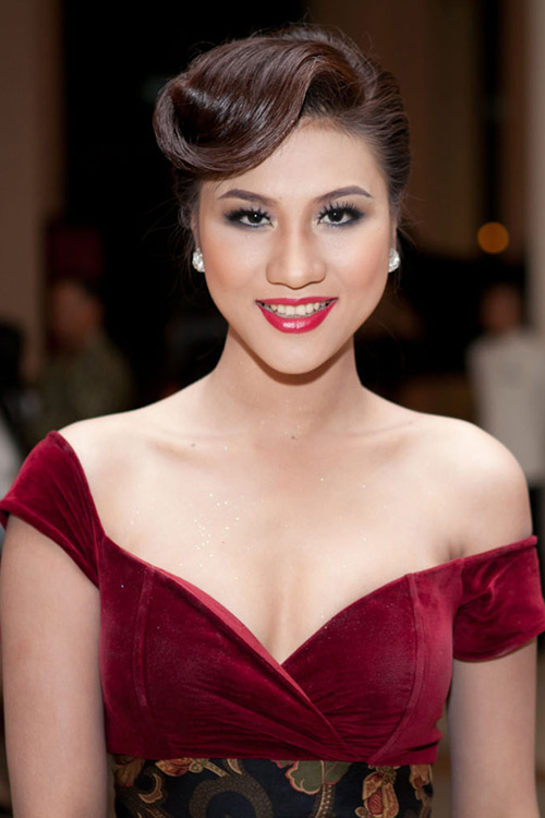 Người đẹp Việt #039;dừ#039; vì tóc gợn sóng - 6