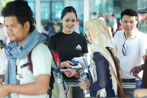 Á hậu Hoàng Anh kêu gọi bảo vệ gấu - 5