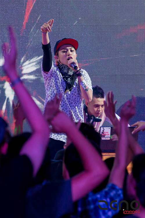 Cô gái lai 14 tuổi gây sốt quot;I love Vietnam 2quot; - 2