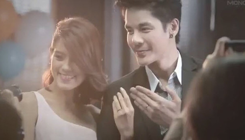 Clip cảm động: yêu một cô lại cưới một cô - 5