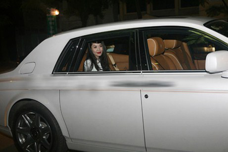 Mượn đồ còn mác: Chiêu #039;sĩ diện#039; của Sao - 3