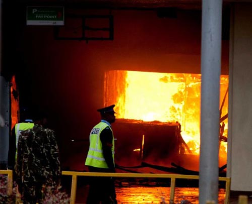 Kenya: Cháy lớn tại sân bay quốc tế Nairobi - 5