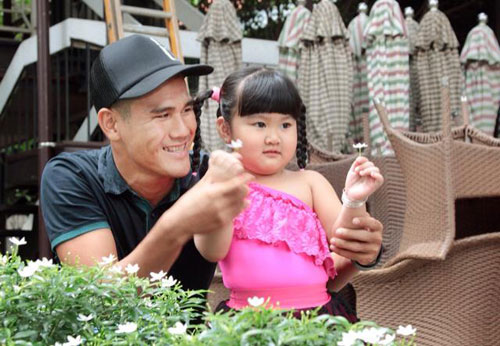 Vợ Phan Thanh Bình sút 10 kg để thi Top Model - 4