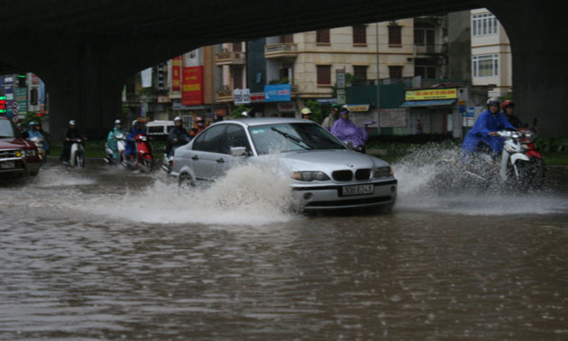 Bão số 6: Tìm thấy thi thể 1 người bị sóng đánh trôi - 2
