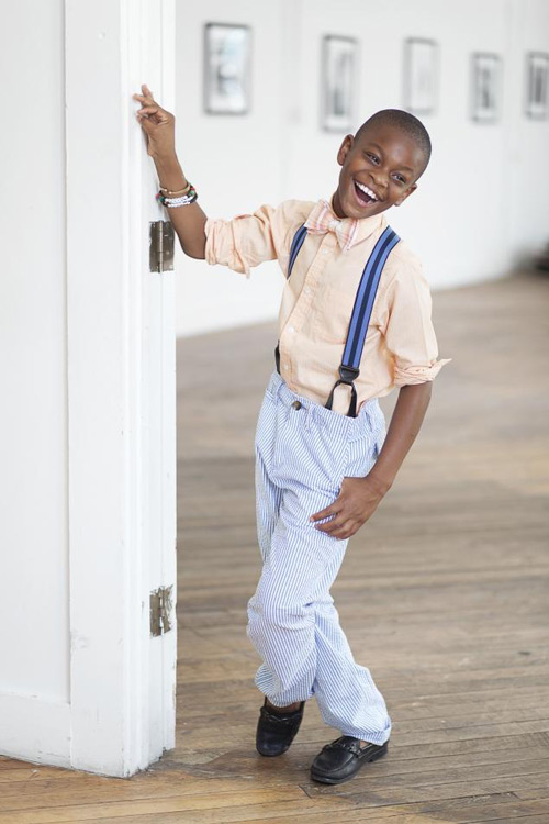 Cậu bé 11 tuổi làm giàu từ... #039;nơ#039; - 2