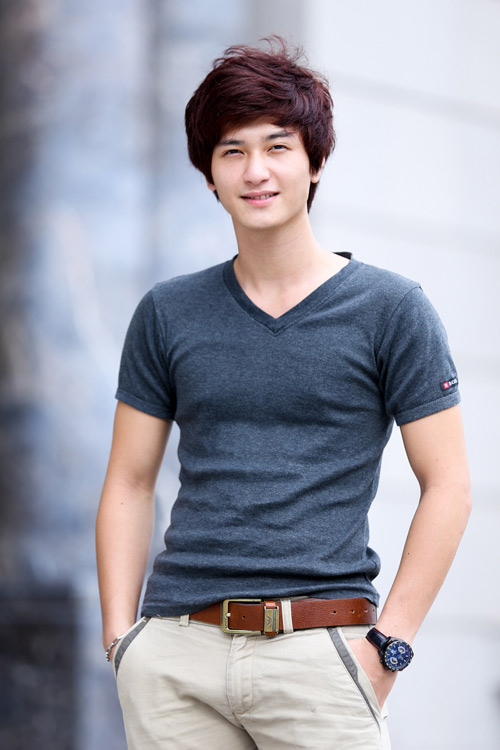 Huỳnh Anh: Bạn gái tôi đã đủ tuổi để vượt rào - 2