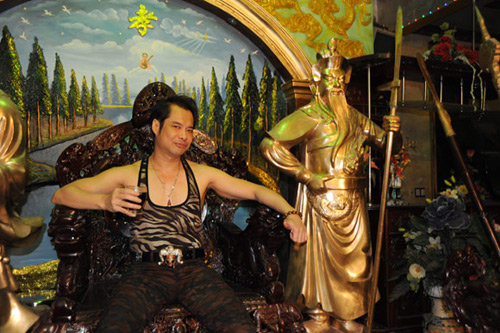 Biệt thự trăm tỉ khác người của quot;ông hoàng nhạc sếnquot; - 14