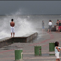Cận cảnh siêu bão Utor tàn phá Philippines