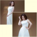Làng sao - Hồ Quỳnh Hương nhí nhảnh với đầm trắng