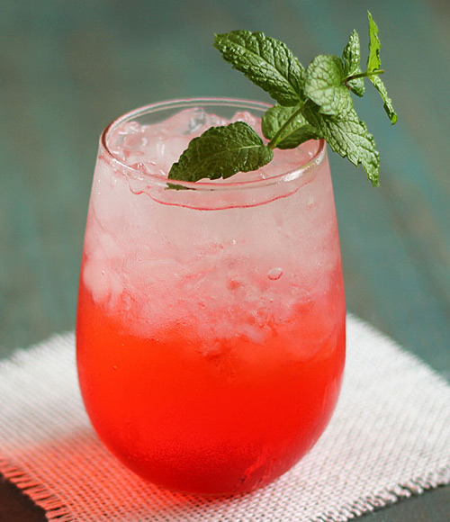 Cocktail rượu rum chanh leo - 2