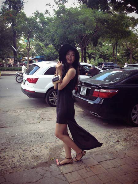 HH Thu Thảo đẹp rạng rỡ trong tà áo bà ba - 9