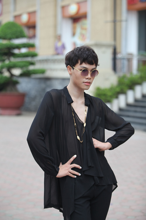 Thí sinh nam đi giày cao gót casting VNNTM - 4
