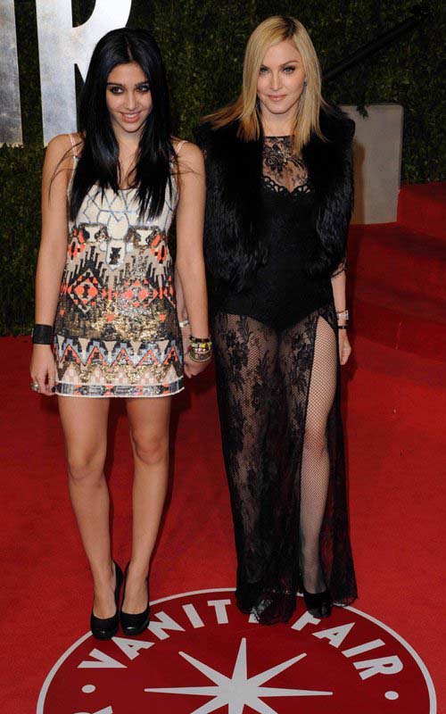 Madonna - người phụ nữ quot;không sợ gìquot; để đẹp - 16