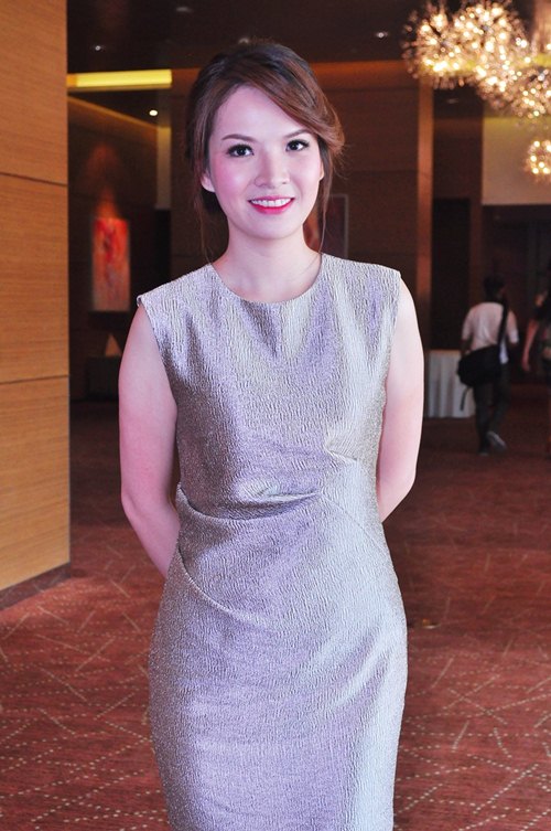 Lý Nhã Kỳ #039;chuẩn men#039; với trang phục 800 triệu - 7