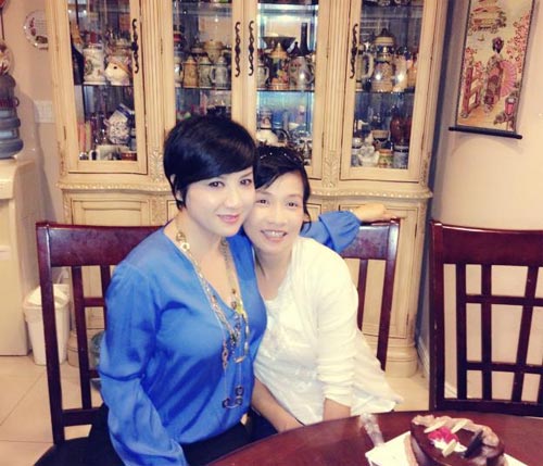 Mỹ Linh mừng sinh nhật bên Trizzie Phương Trinh - 2