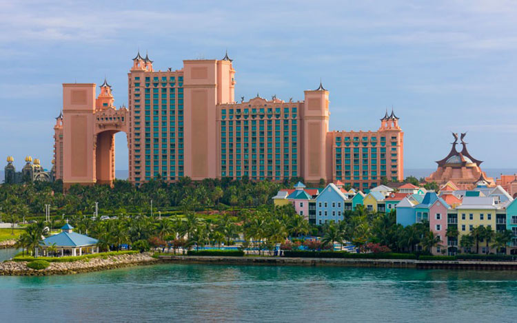 Khách sạn Royal Towers nằm trên đảo Atlasntis Paradise, Bahamas.
