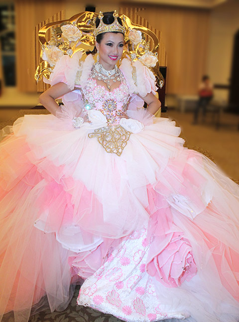 Maya quot;đọquot; vai trần gợi cảm với Thái Hà - 11