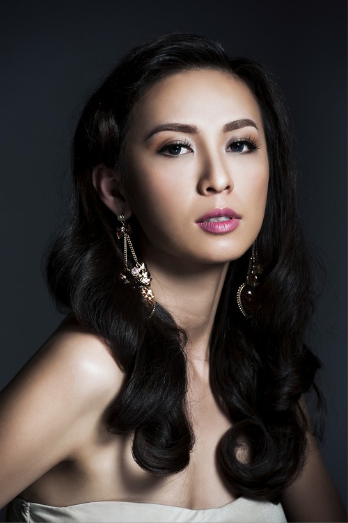 Huyền Ny khoe vẻ đẹp quyến rũ lòng người - 8