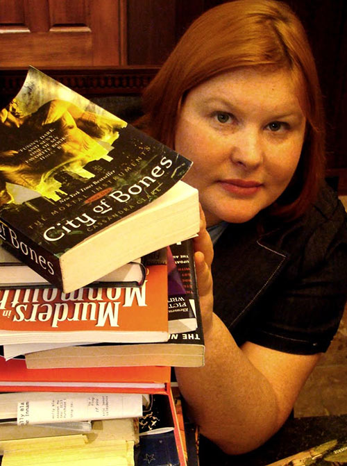 Vũ khí bóng đêm - từ tiểu thuyết đến tác phẩm điện ảnh - 1