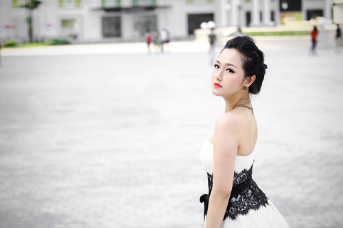 Eva đẹp: Thời trang không đợi tuổi của nàng 18 - 16