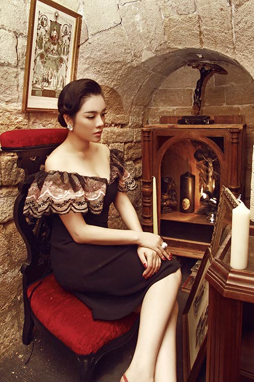 Lý Nhã Kỳ đẹp mơ mộng trong ngôi nhà cổ - 3