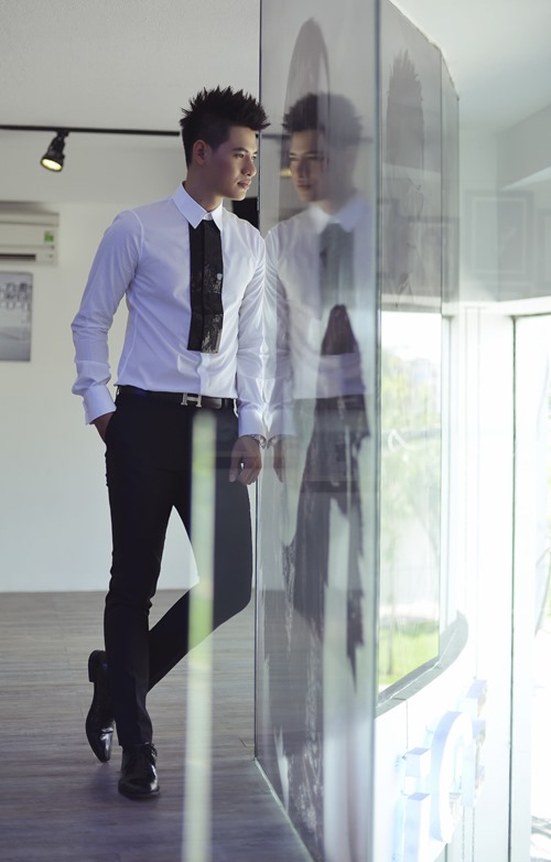 Nam vương Khôi Nguyên rời showbiz đi du học - 2