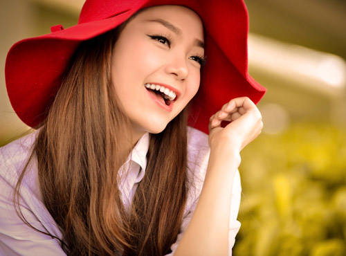 Minh Hằng: Nàng quot;Ớtquot; yêu kiều của Vbiz - 10