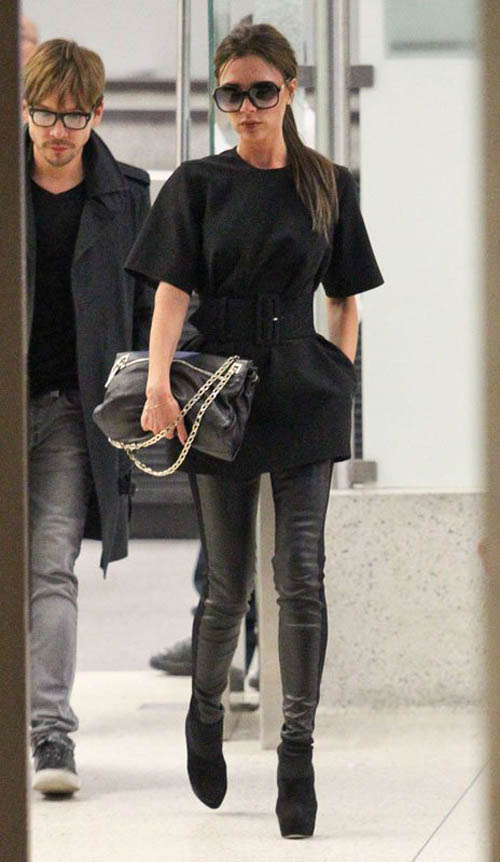 Bí quyết quot;mẹ 4 con sành điệuquot; của Vic Becks - 8