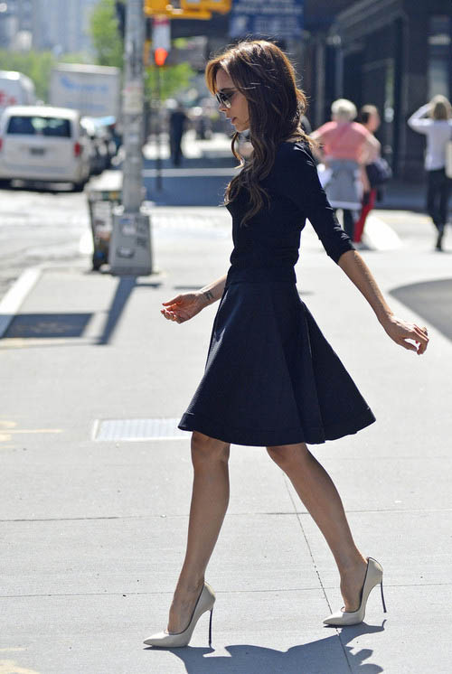 Bí quyết quot;mẹ 4 con sành điệuquot; của Vic Becks - 4