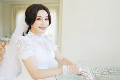 Lộ ảnh cưới của Lưu Hiểu Khánh và chồng mới - 9