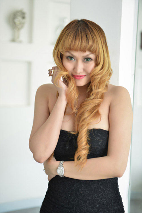 Phi Thanh Vân gây #039;#039;bão#039;#039; khi chê quot;tình địchquot; - 1