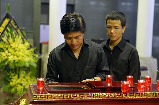 Nghệ sĩ rơi nước mắt đưa tiễn NSND Bạch Diệp - 15