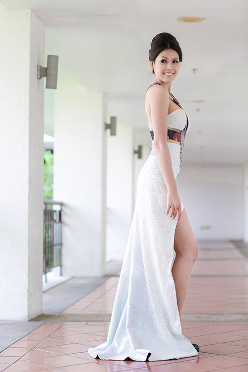 Ngọc Hân, Nguyễn Thị Loan quot;rủ nhauquot; sang Pháp - 6