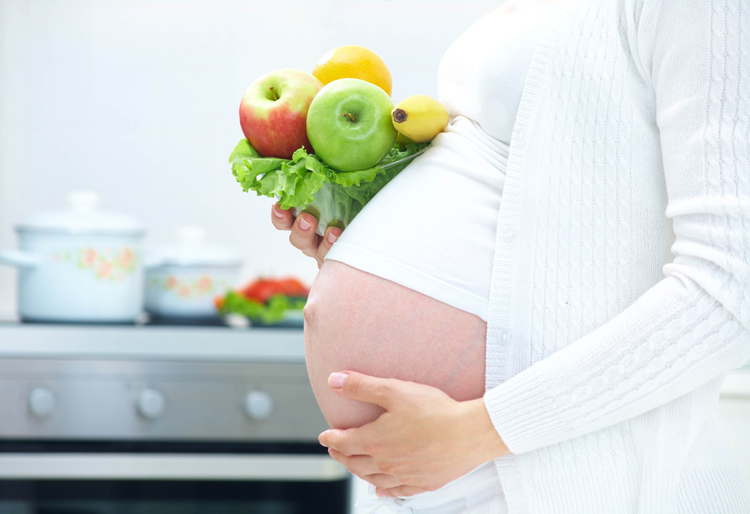 Lựa chọn thực phẩm bổ sung trong thời kỳ mang thai là vô cùng quan trọng để mẹ bầu đủ chất cho thai nhi phát triển. Vậy chế độ ăn khi bầu bí cần có những thực phẩm nào? Mời các mẹ theo dõi sau đây.

